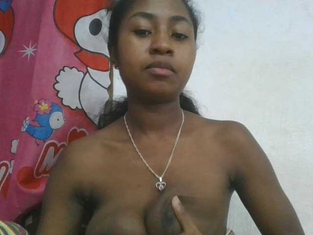Marinah1a live cam on BongaCams