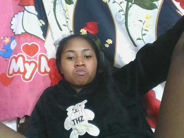 Marinah1a live cam on BongaCams