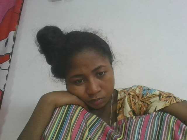 Marinah1a live cam on BongaCams
