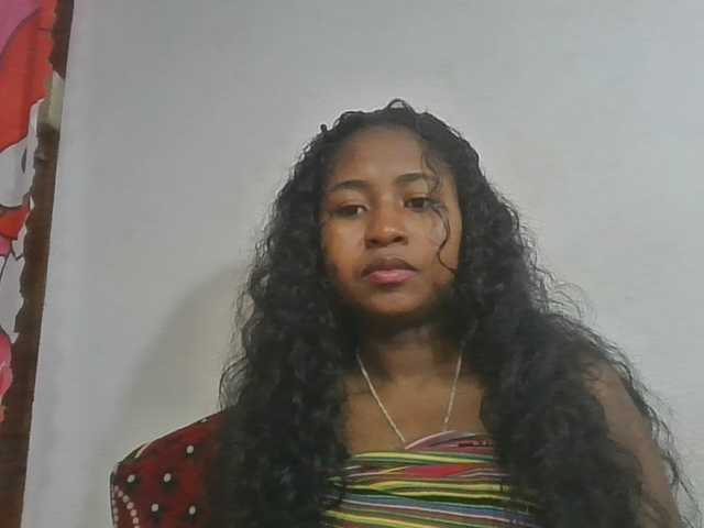 Marinah1a live cam on BongaCams