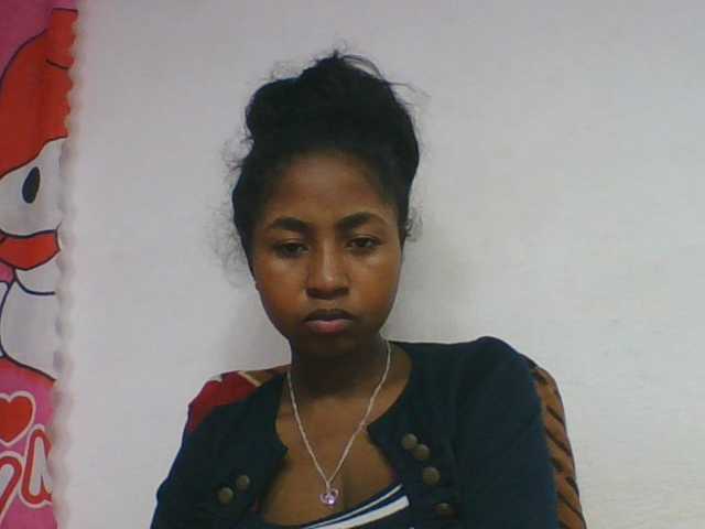 Marinah1a live cam on BongaCams
