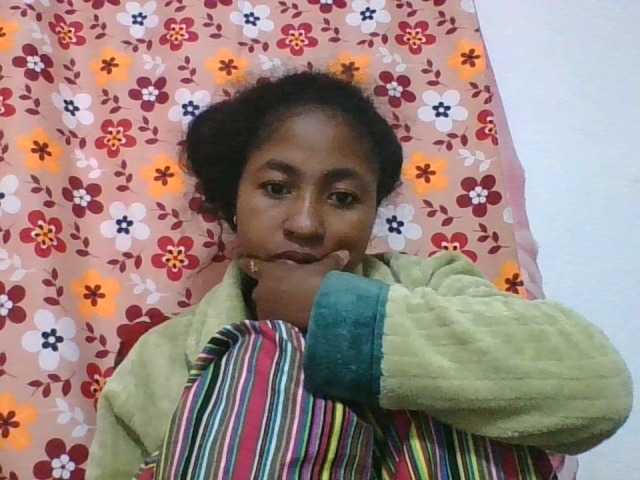Marinah1a live cam on BongaCams