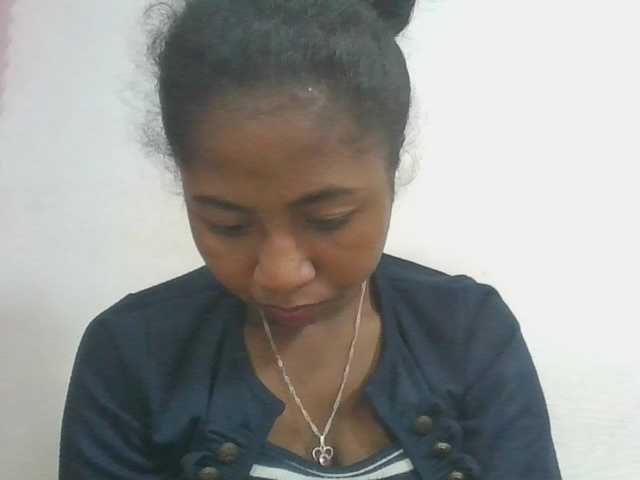 Marinah1a live cam on BongaCams
