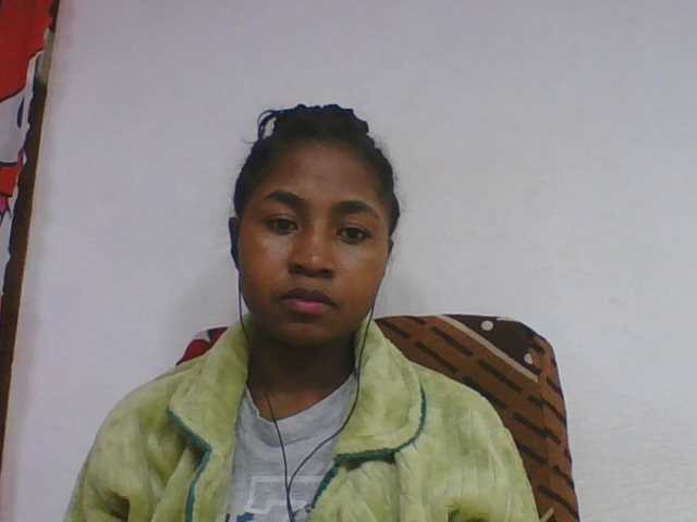 Marinah1a live cam on BongaCams