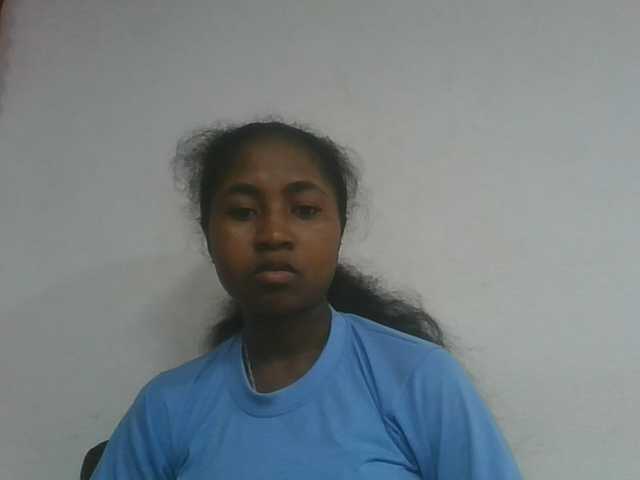 Marinah1a live cam on BongaCams