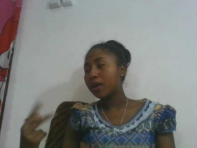 Marinah1a live cam on BongaCams