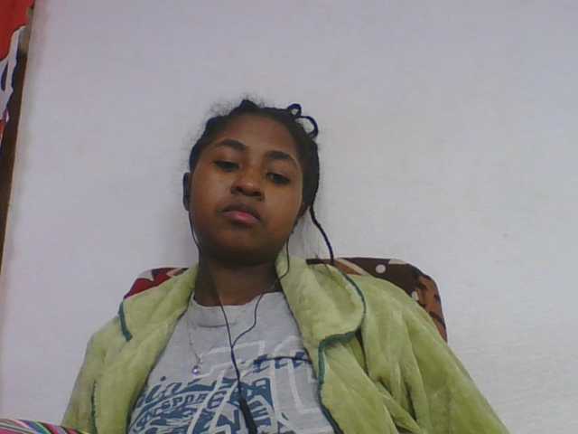 Marinah1a live cam on BongaCams