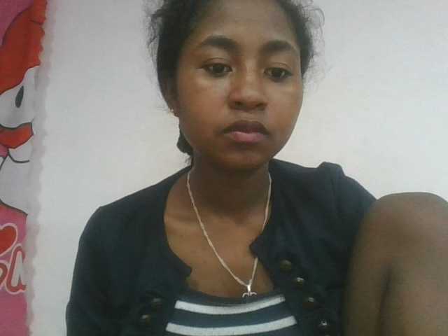 Marinah1a live cam on BongaCams
