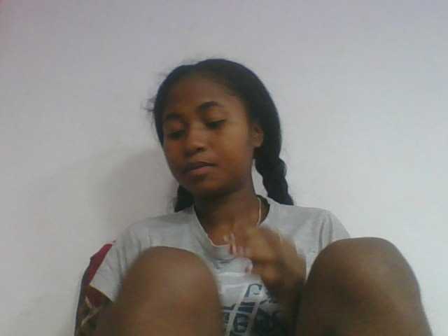 Marinah1a live cam on BongaCams