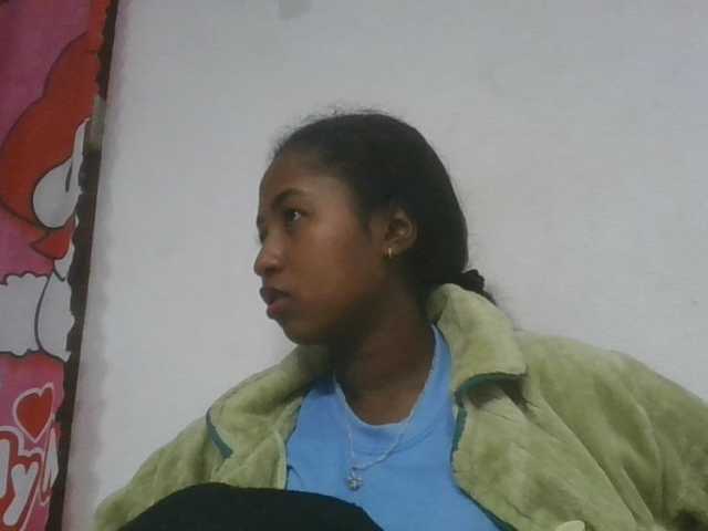 Marinah1a live cam on BongaCams