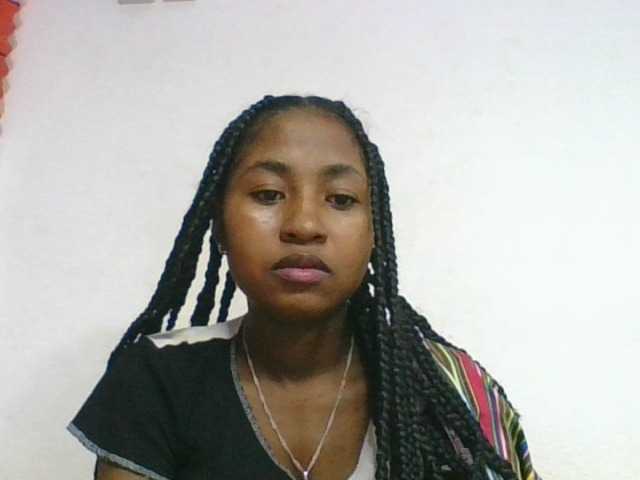 Marinah1a live cam on BongaCams