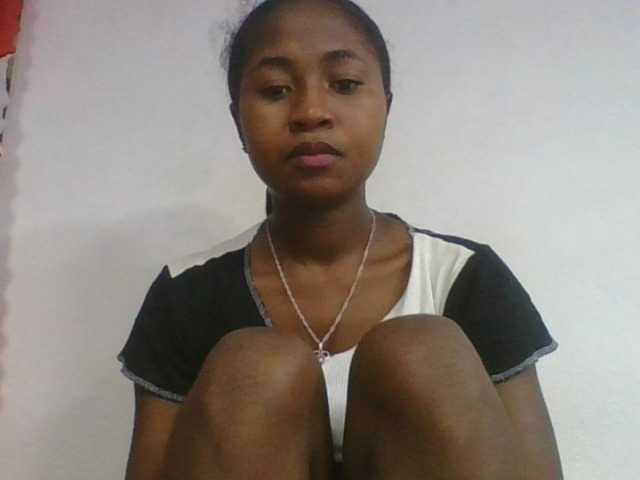Marinah1a live cam on BongaCams