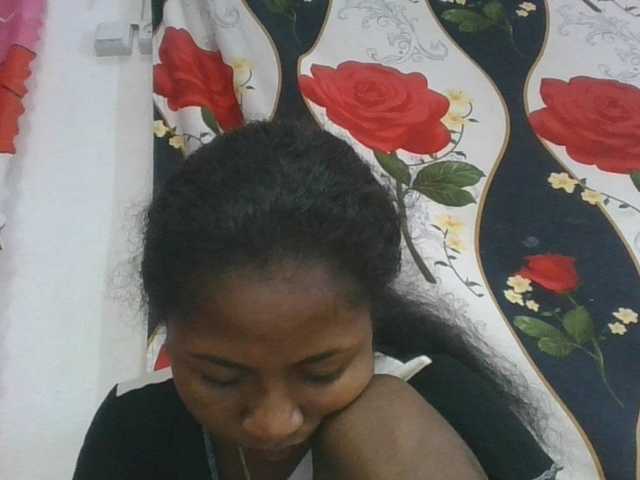 Marinah1a live cam on BongaCams