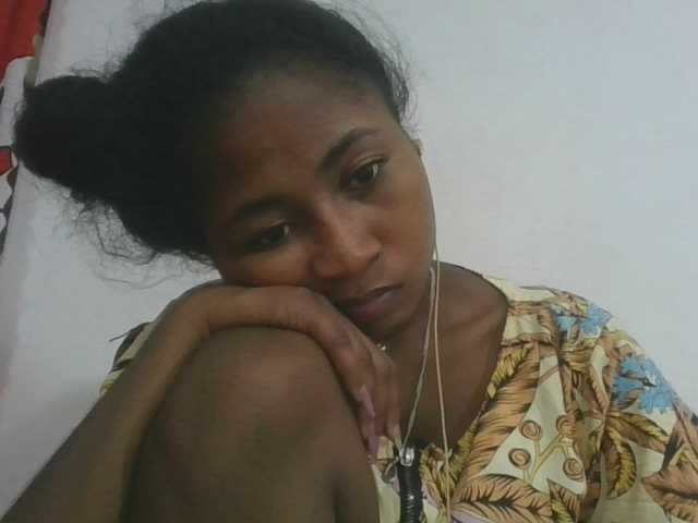 Marinah1a live cam on BongaCams