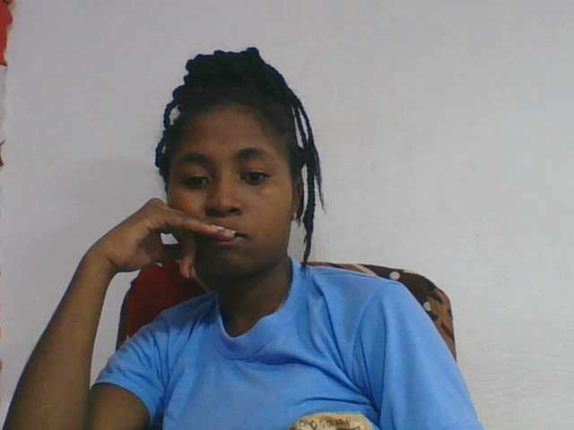 Marinah1a live cam on BongaCams