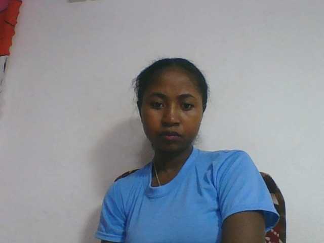 Marinah1a live cam on BongaCams