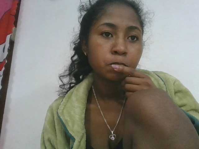 Marinah1a live cam on BongaCams