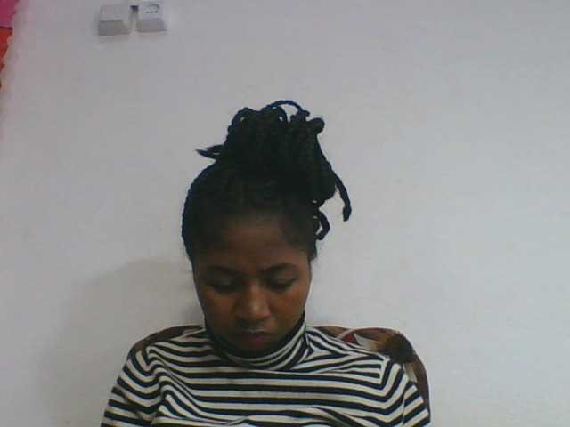 Marinah1a live cam on BongaCams