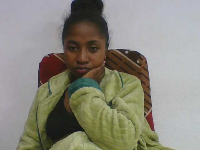 Marinah1a live cam on BongaCams