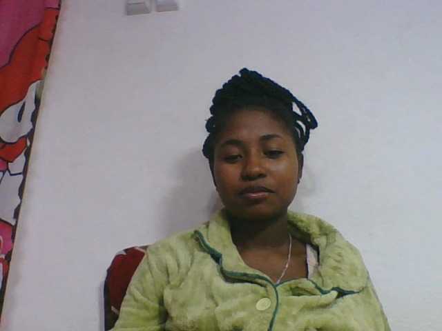 Marinah1a live cam on BongaCams