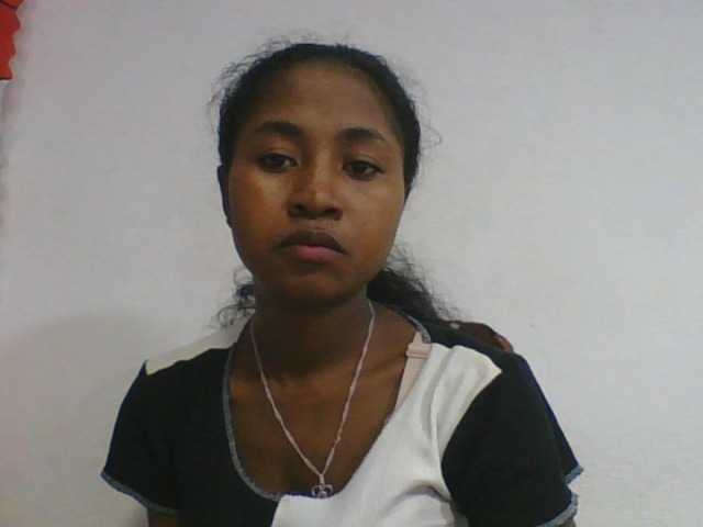 Marinah1a live cam on BongaCams