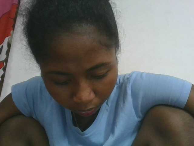 Marinah1a live cam on BongaCams