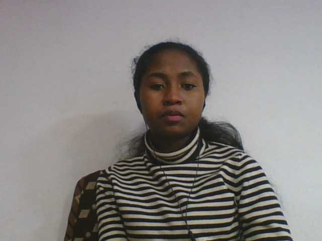 Marinah1a live cam on BongaCams