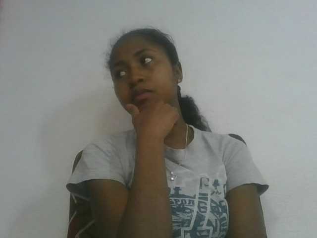 Marinah1a live cam on BongaCams
