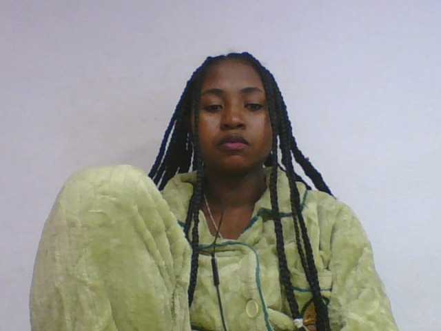 Marinah1a live cam on BongaCams