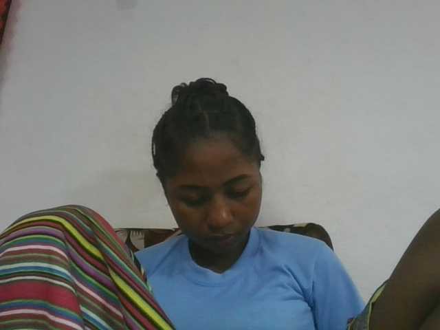 Marinah1a live cam on BongaCams