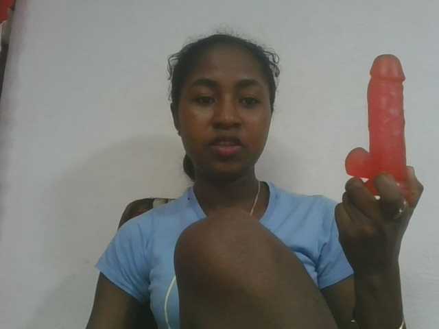 Marinah1a live cam on BongaCams