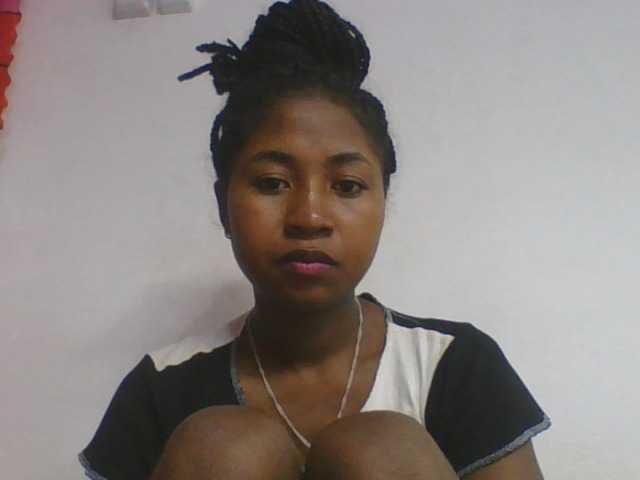 Marinah1a live cam on BongaCams