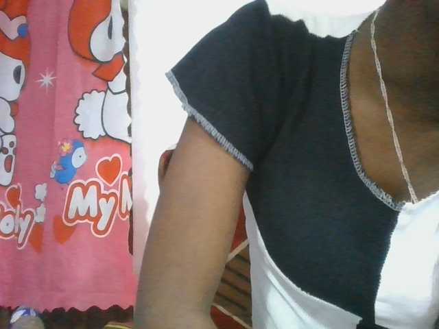 Marinah1a live cam on BongaCams