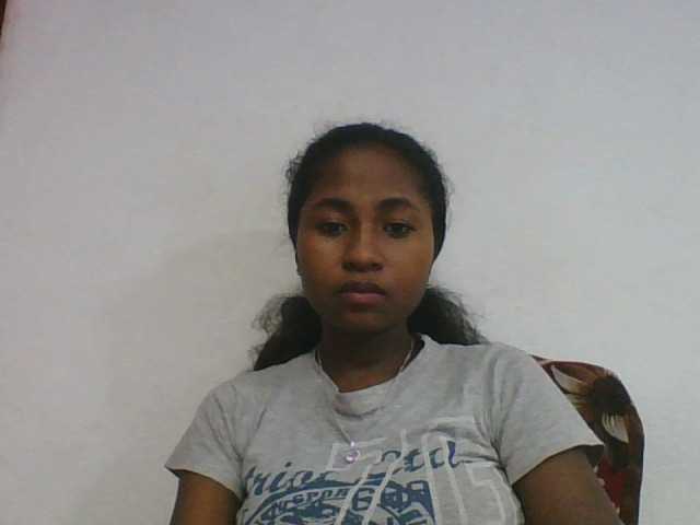 Marinah1a live cam on BongaCams