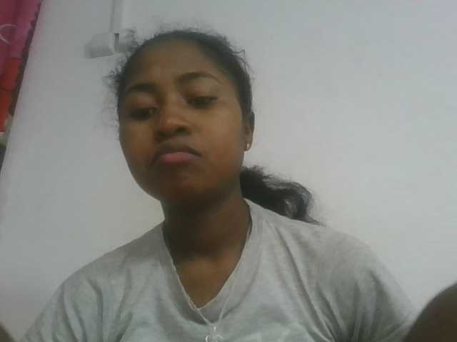 Marinah1a live cam on BongaCams