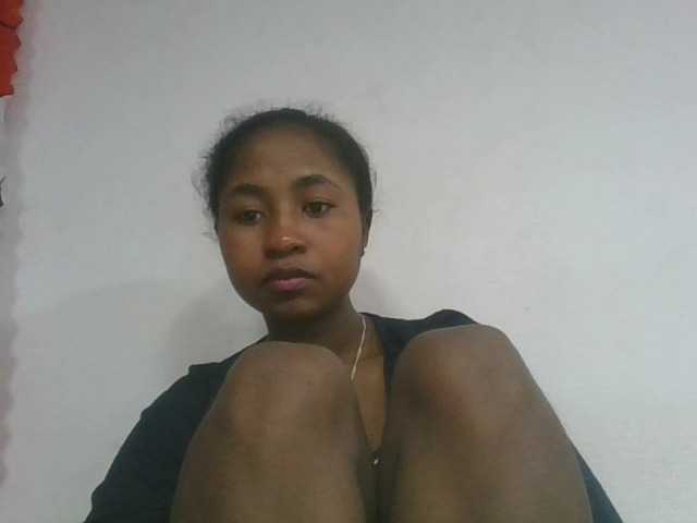 Marinah1a live cam on BongaCams