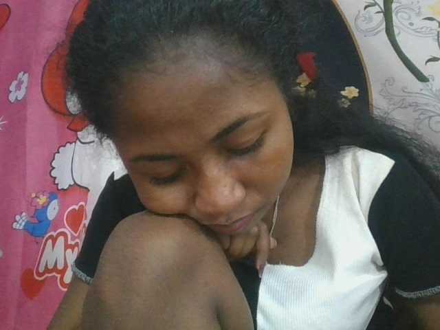 Marinah1a live cam on BongaCams