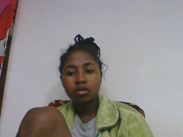 Marinah1a live cam on BongaCams