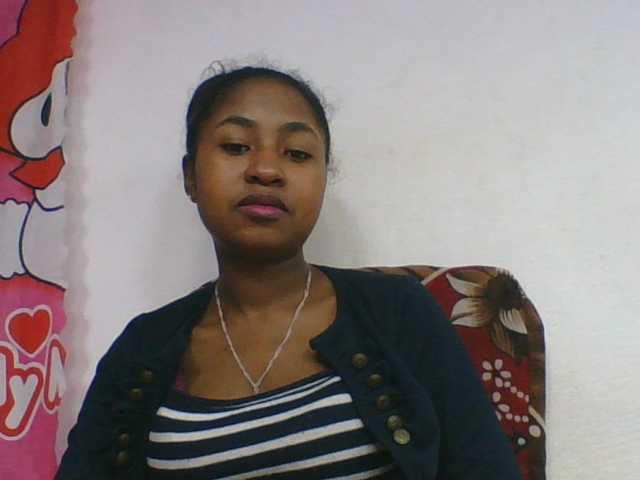 Marinah1a live cam on BongaCams