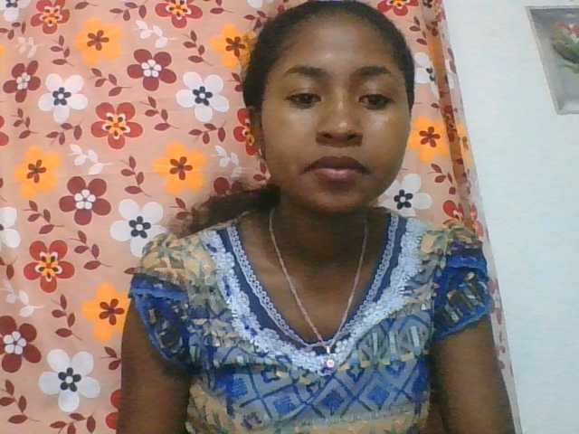 Marinah1a live cam on BongaCams