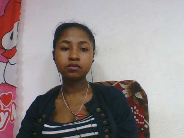 Marinah1a live cam on BongaCams