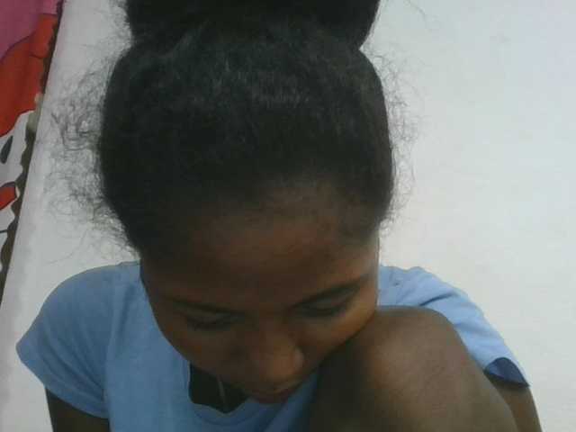 Marinah1a live cam on BongaCams