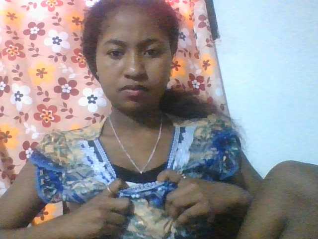 Marinah1a live cam on BongaCams