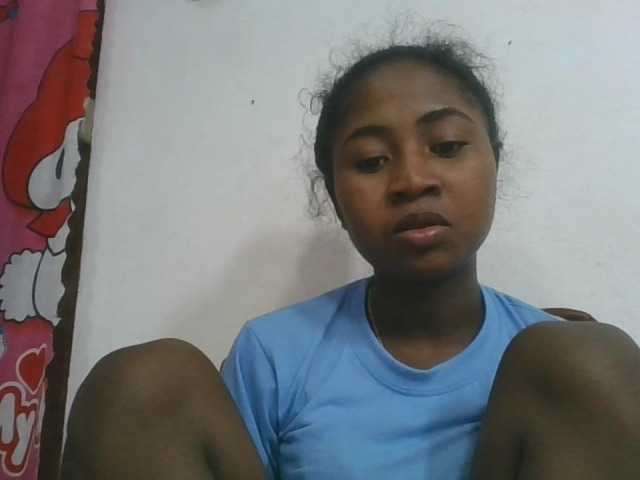 Marinah1a live cam on BongaCams