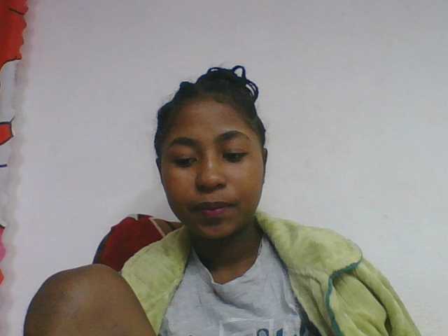 Marinah1a live cam on BongaCams