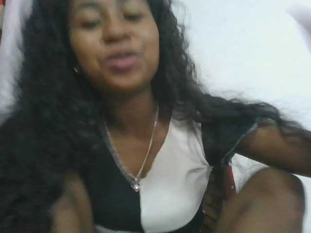 Marinah1a live cam on BongaCams