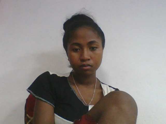 Marinah1a live cam on BongaCams