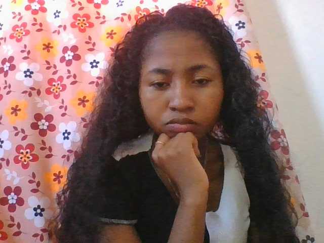 Marinah1a live cam on BongaCams