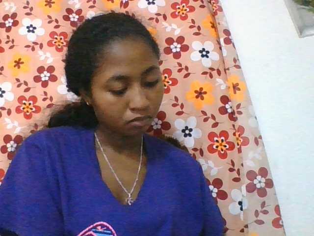 Marinah1a live cam on BongaCams