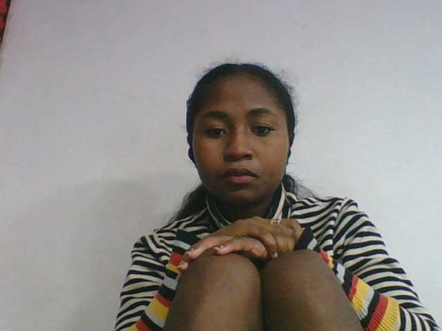 Marinah1a live cam on BongaCams